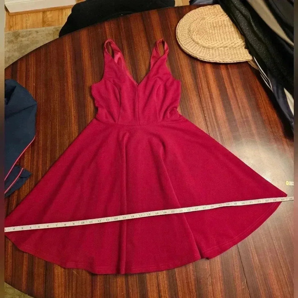 LULUS Burgundy Darling Delight Skater Mini Dress V neck Sleeveless Lined S EUC - Picture 10 of 12